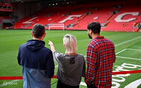 纽约洋基队长基特达成生涯第 3000 支安打，以一记本垒打方式华丽达成